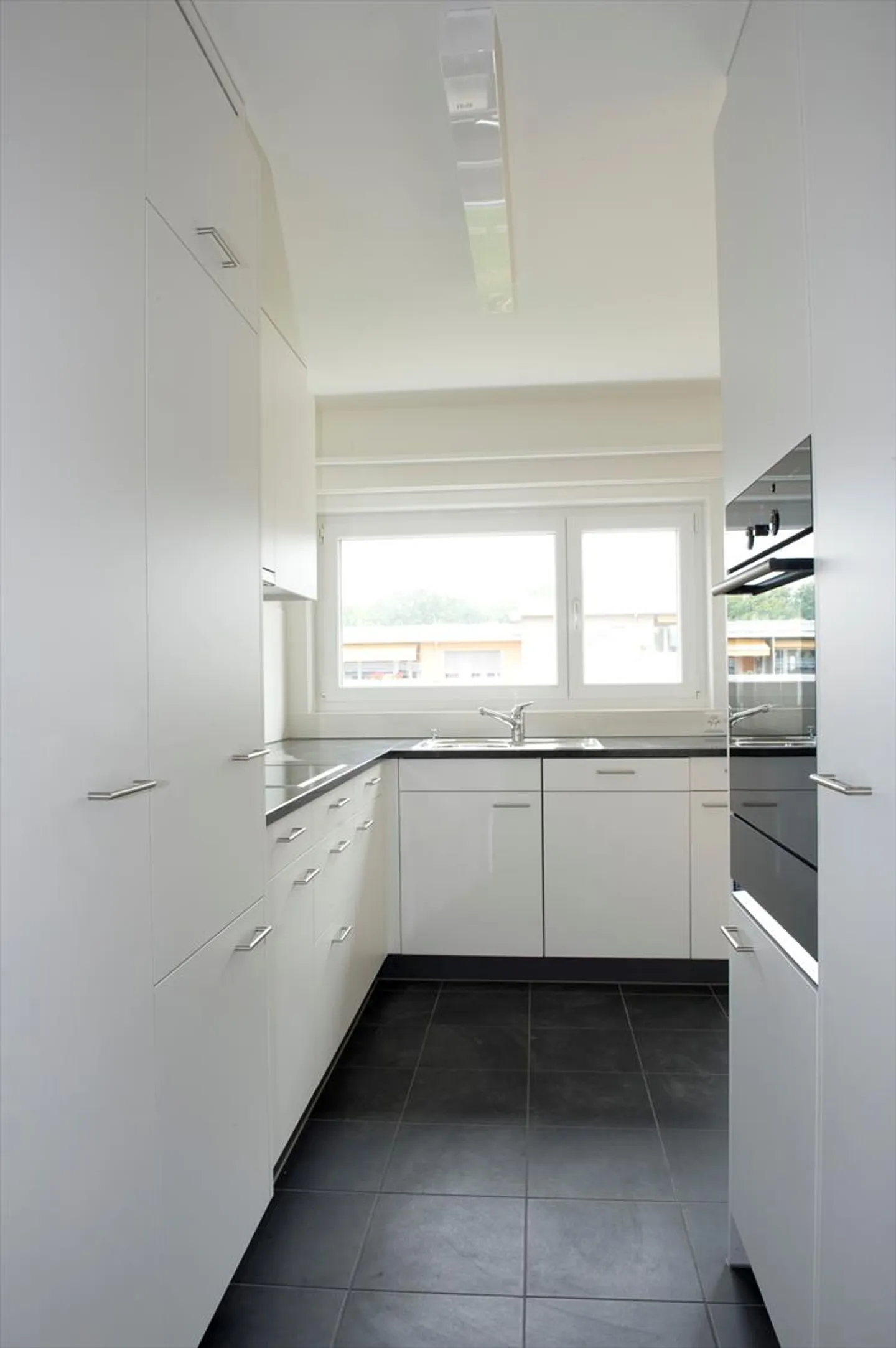 Beautiful, spacious apartment - Limited until 31.03.2027! - Photo 6 of 8