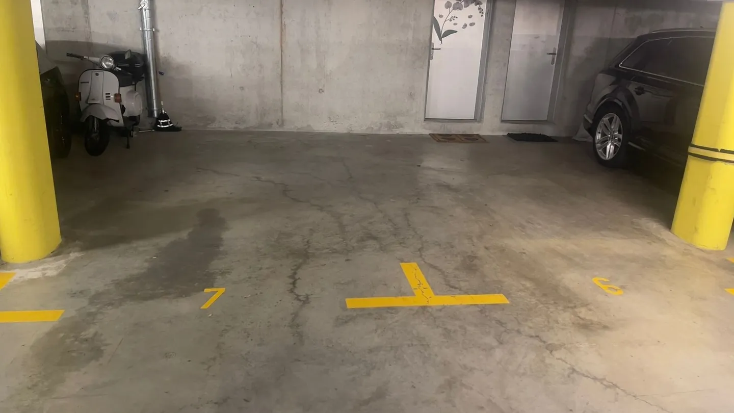 Affittare il posto auto n. 7 nel garage sotterraneo - Foto 2 di 2