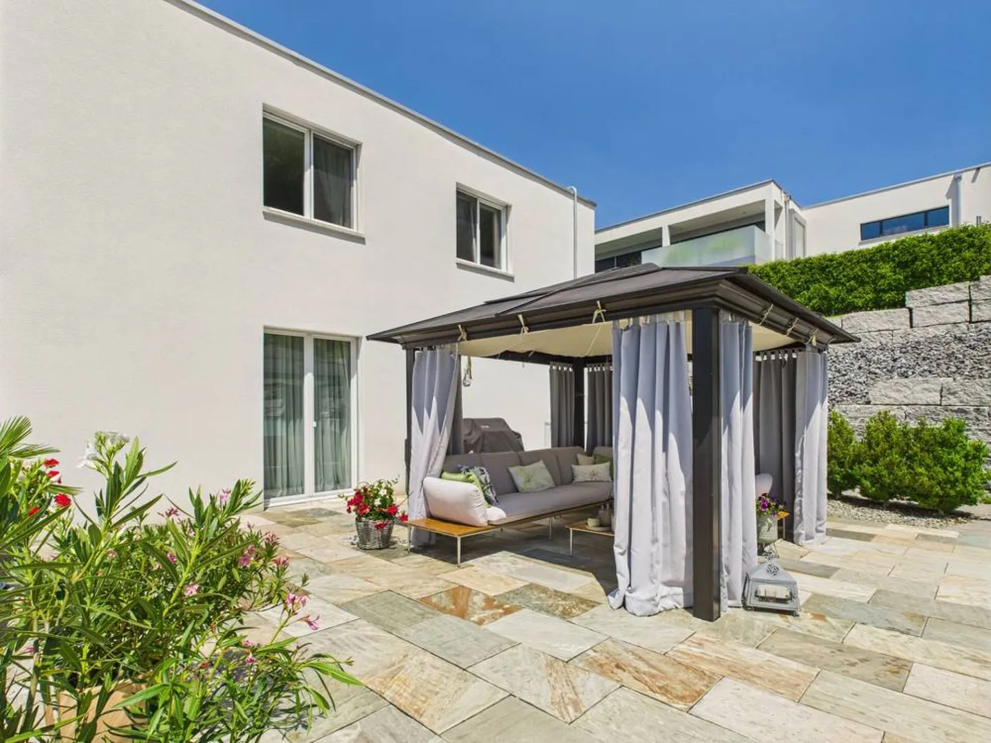 Maison individuelle moderne dans un bon emplacement - Photo 14 sur 15