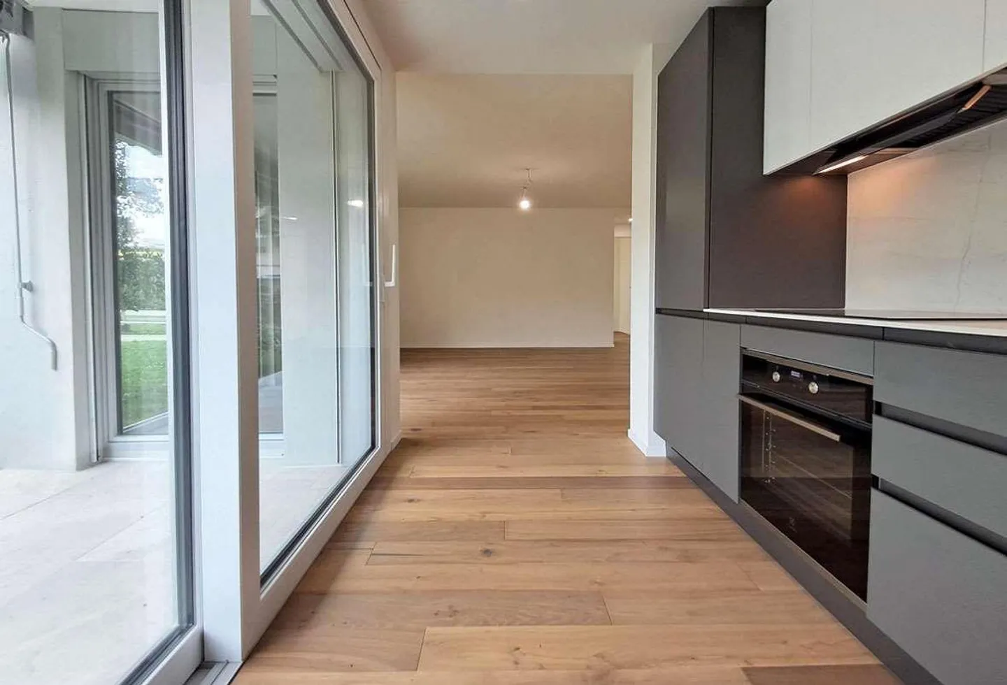 Appartement moderne lumineux de 3,5 pièces - Première location - Photo 2 sur 12