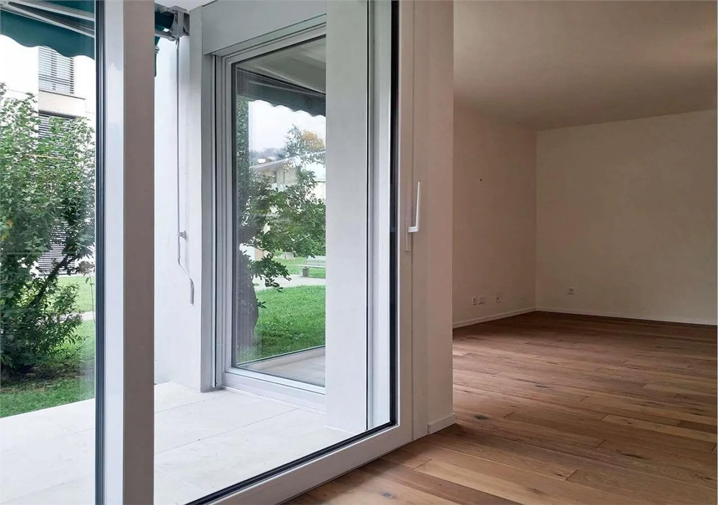 Appartement moderne lumineux de 3,5 pièces - Première location - Photo 4 sur 12