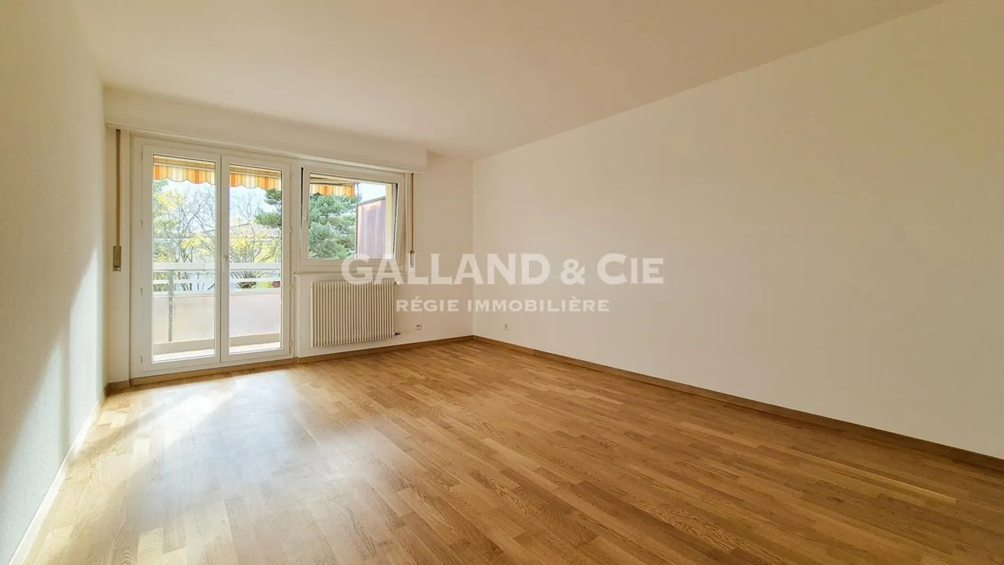 Entièrement rénové au coeur de Pully<br />  - Photo 3 sur 6