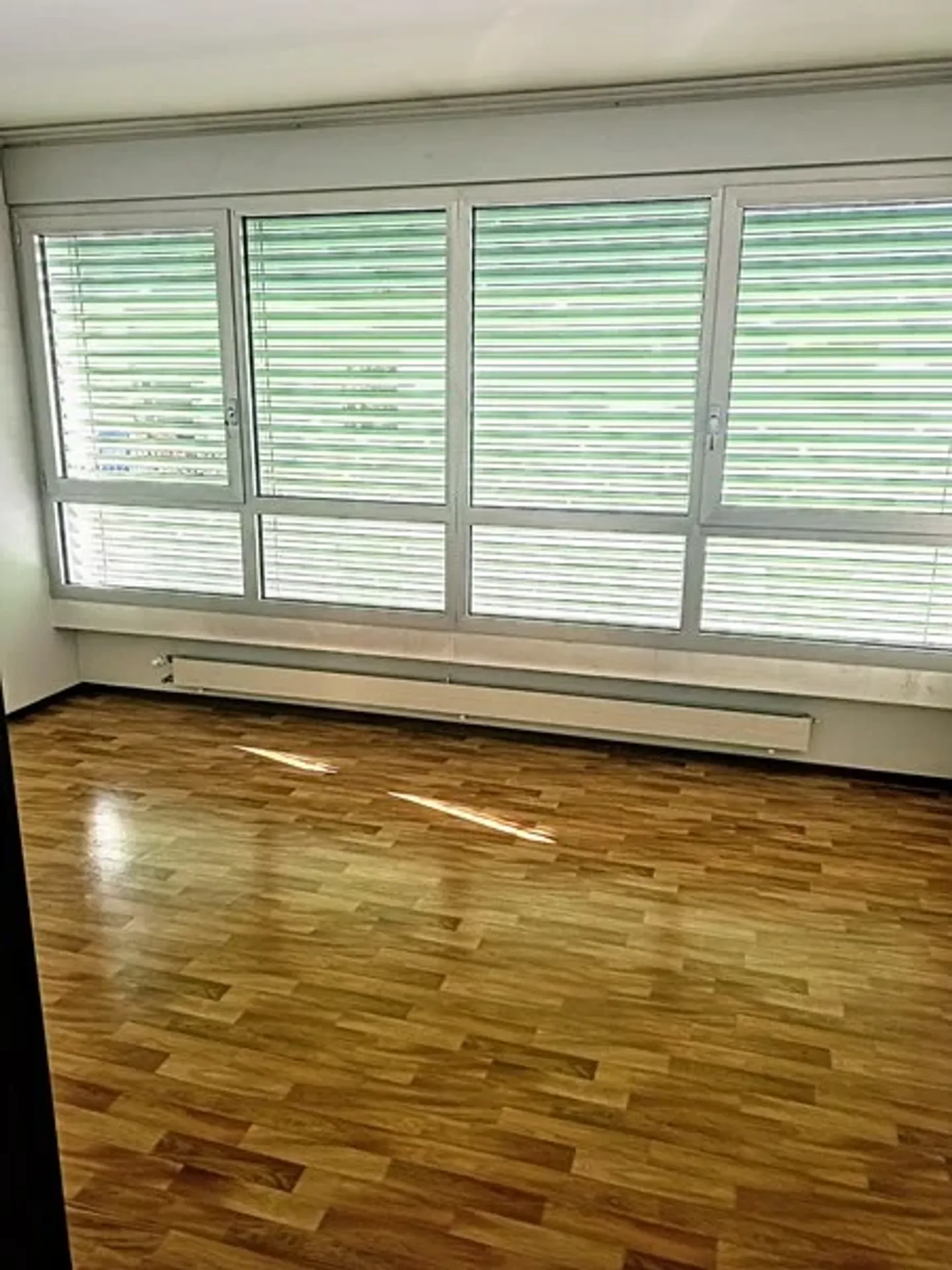 Erster Monat Miete kostenlos - Büro 3.5 Räume im Stadtzentrum - Foto 3 von 6