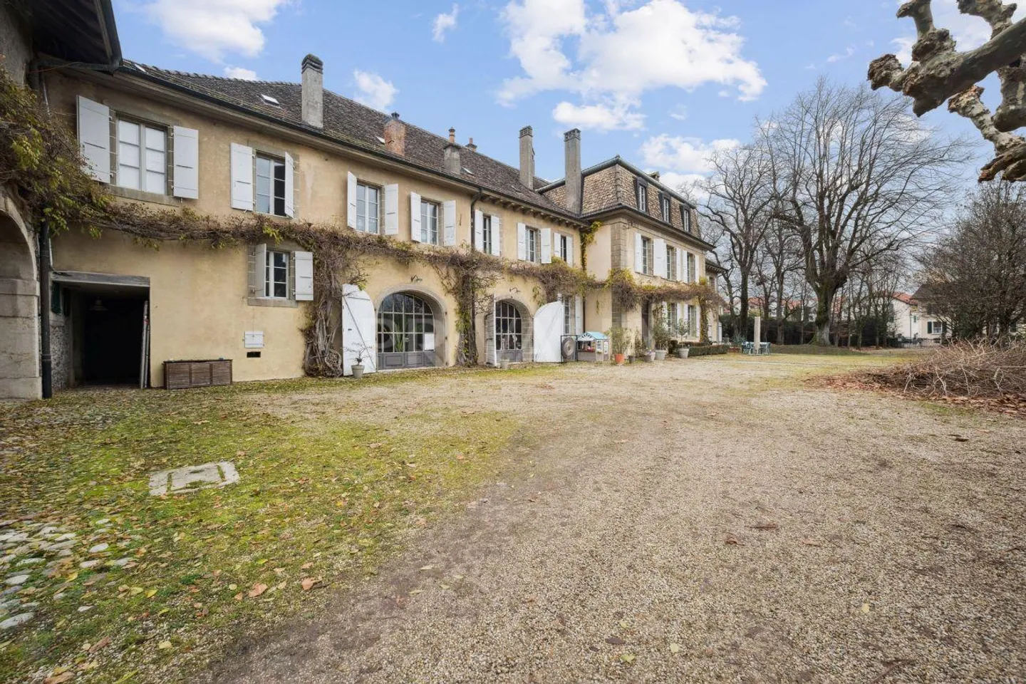 Château 12 rooms - Photo 2 of 8