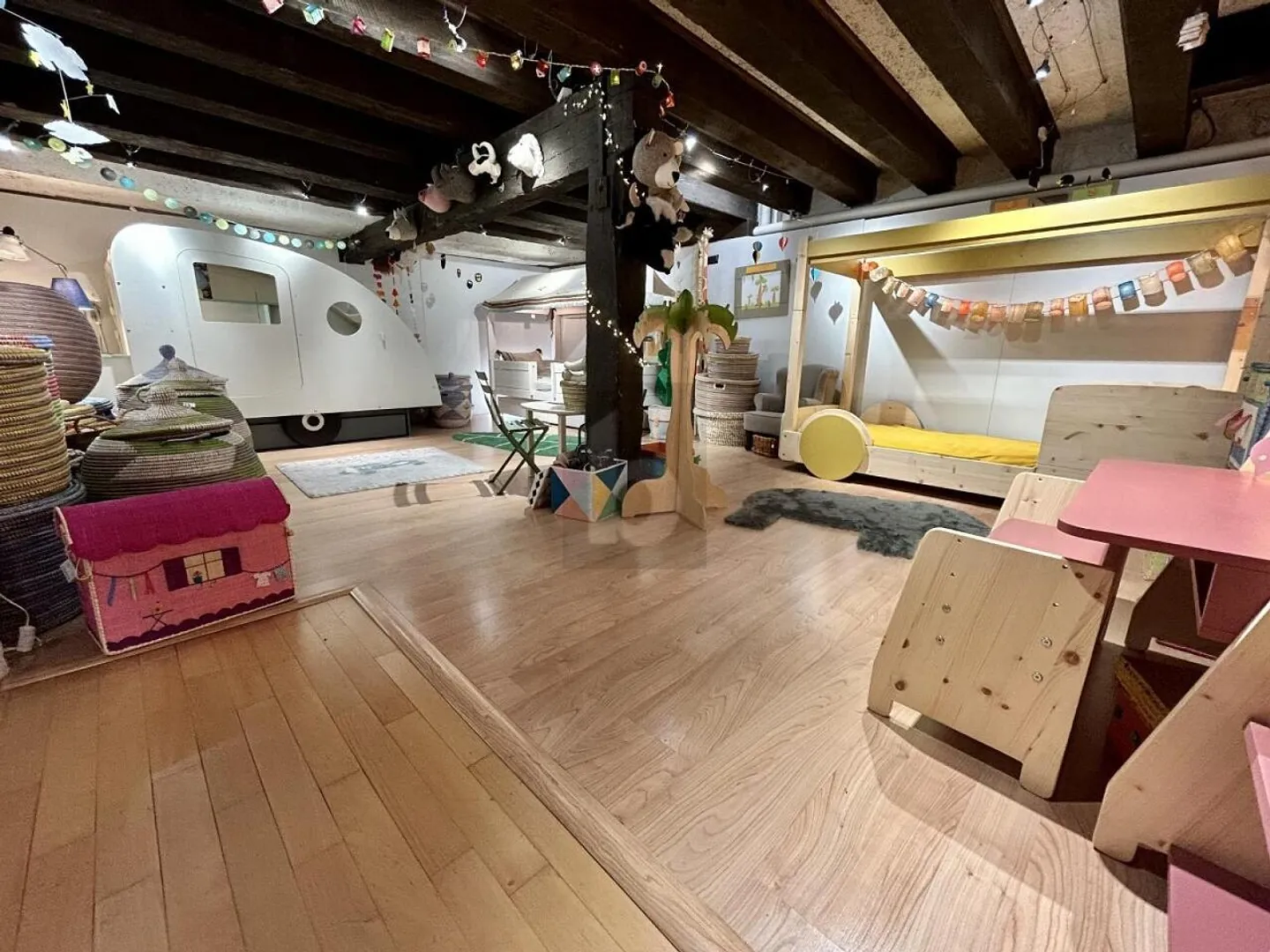 BUSINESS OPPORTUNITY - IDEAL LOCATION - Photo 4 of 6