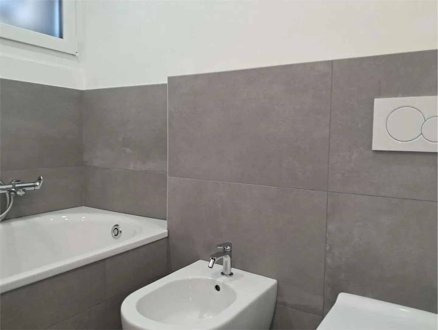 Appartement moderne lumineux de 3,5 pièces - Première location - Photo 8 sur 12