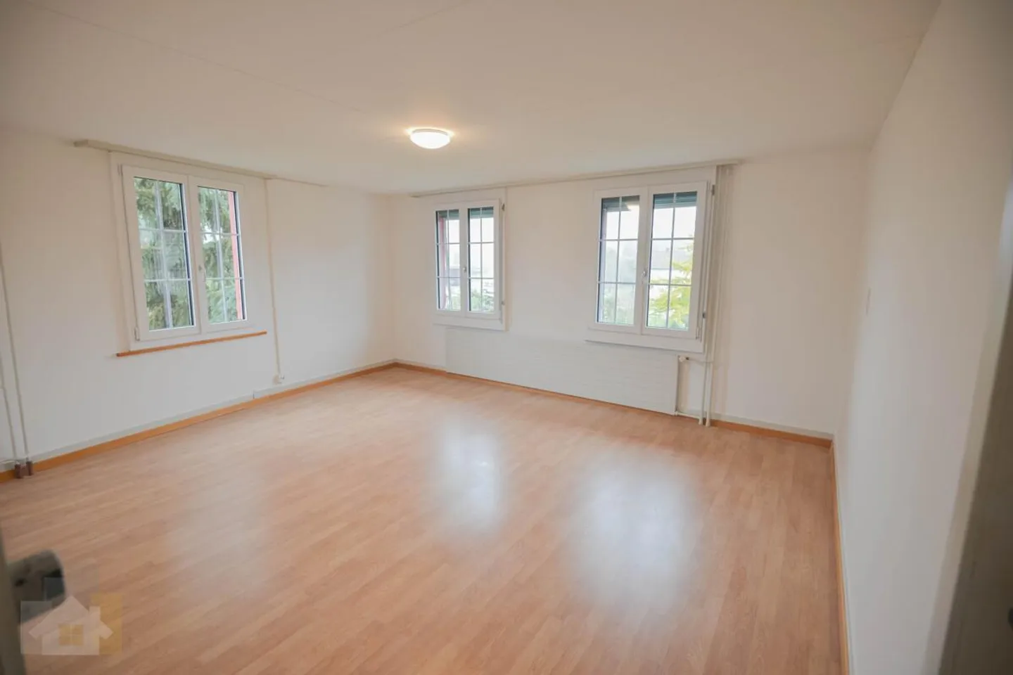 Apartment for rent - Photo 1 of 6