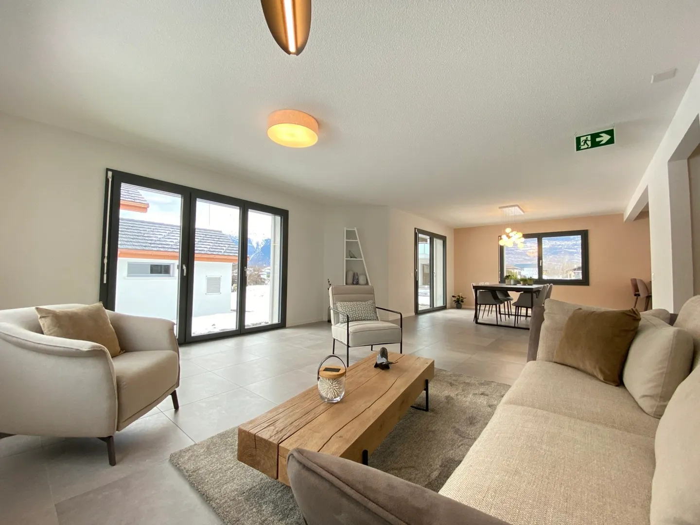 Charmante Villa in St-Léonard - Foto 2 von 7