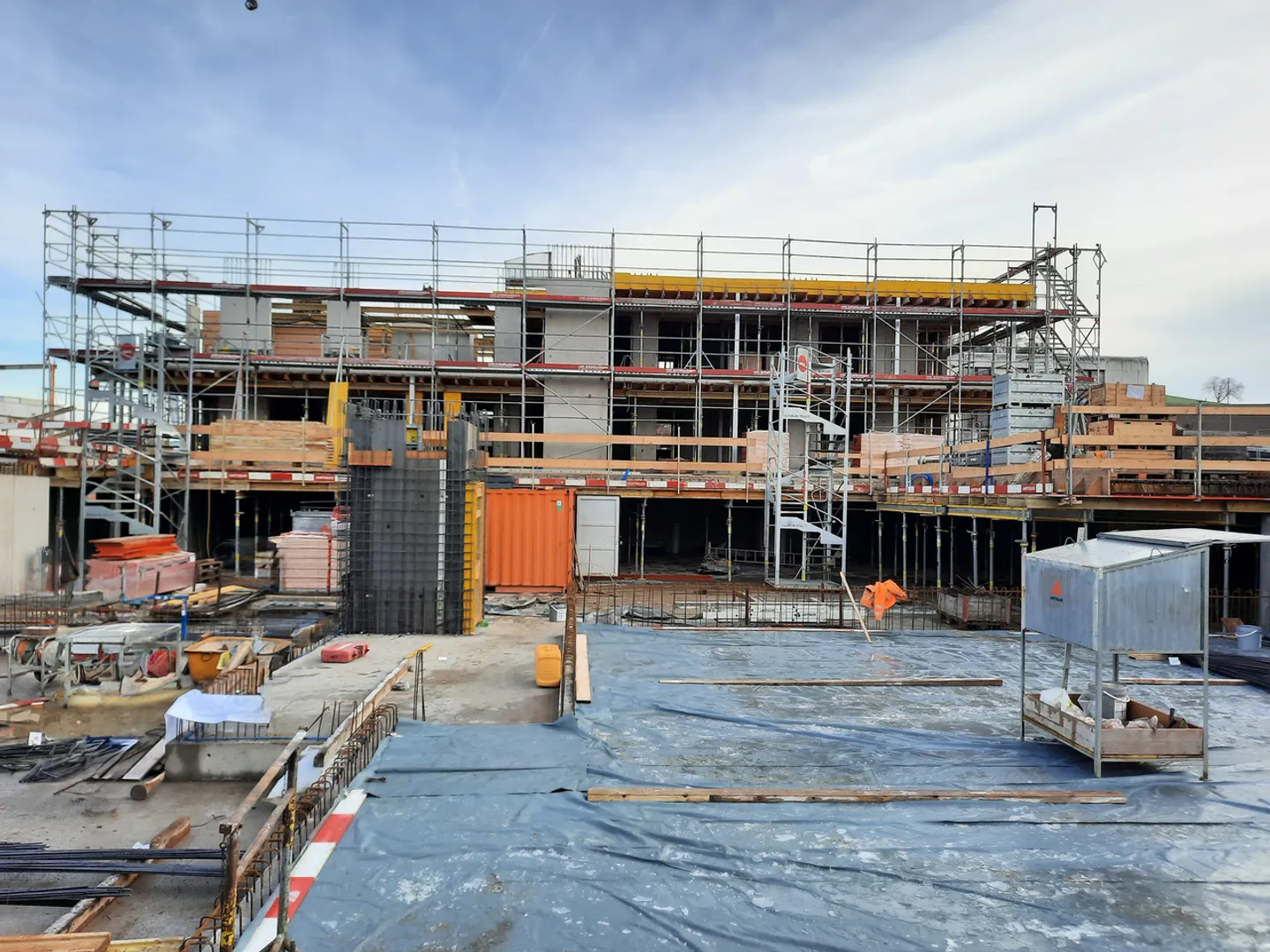 Modern Apartments & Shops - Photo 5 of 11