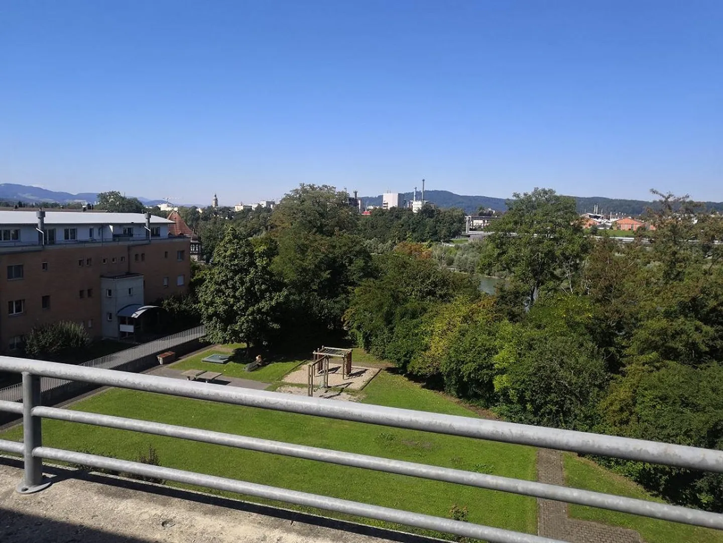 3.5 pièces - Appartement en attique - Photo 2 sur 11