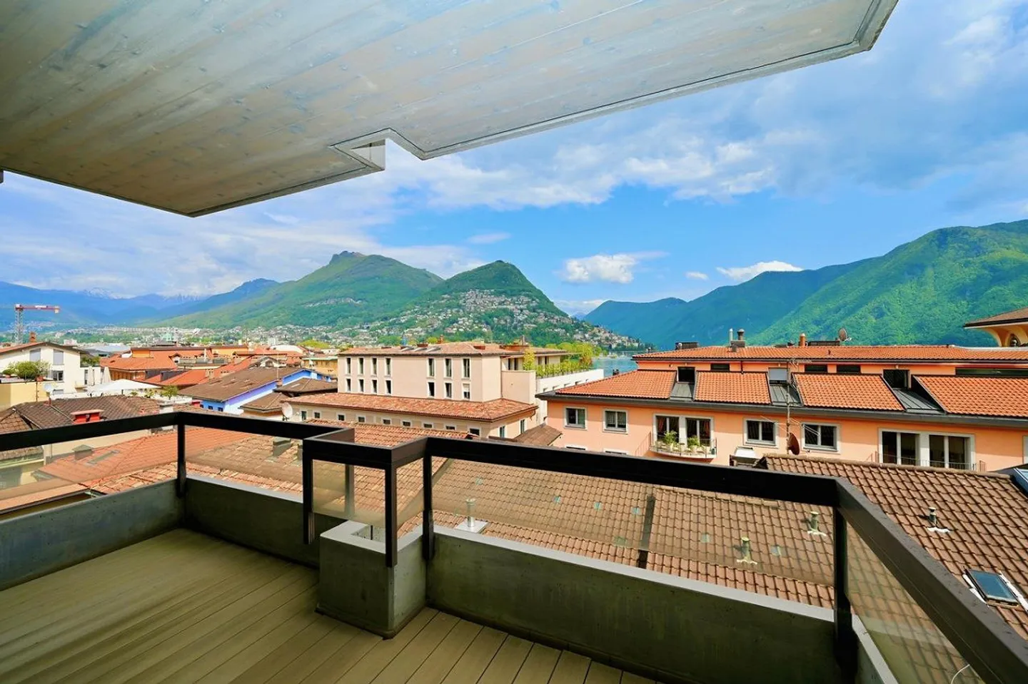 Renovierungsbedürftige Wohnung nur wenige Schritte vom Zentrum von Lugano entfernt - Foto 2 von 16