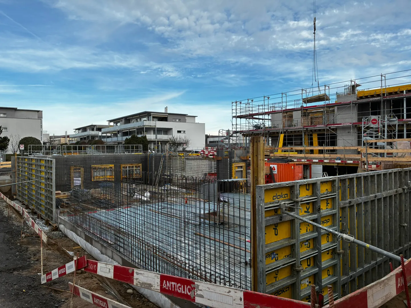 Modern Apartments & Shops - Photo 7 of 11