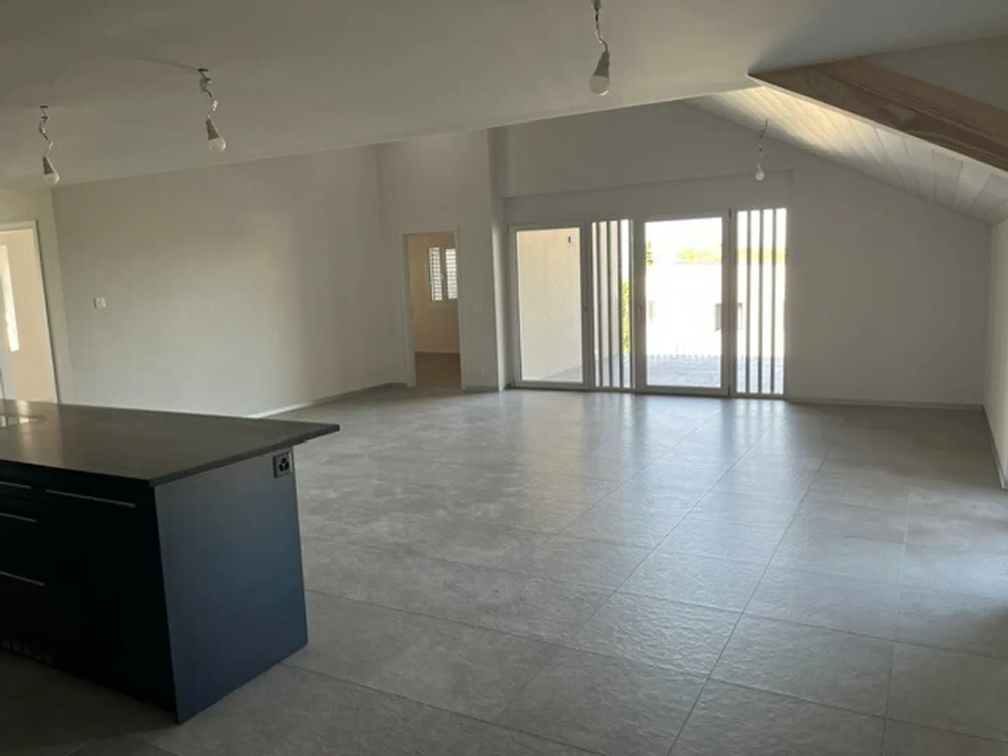 Très bel appartement de 4.5 pièces, proche du Golf de Lausanne - Foto 1 di 18