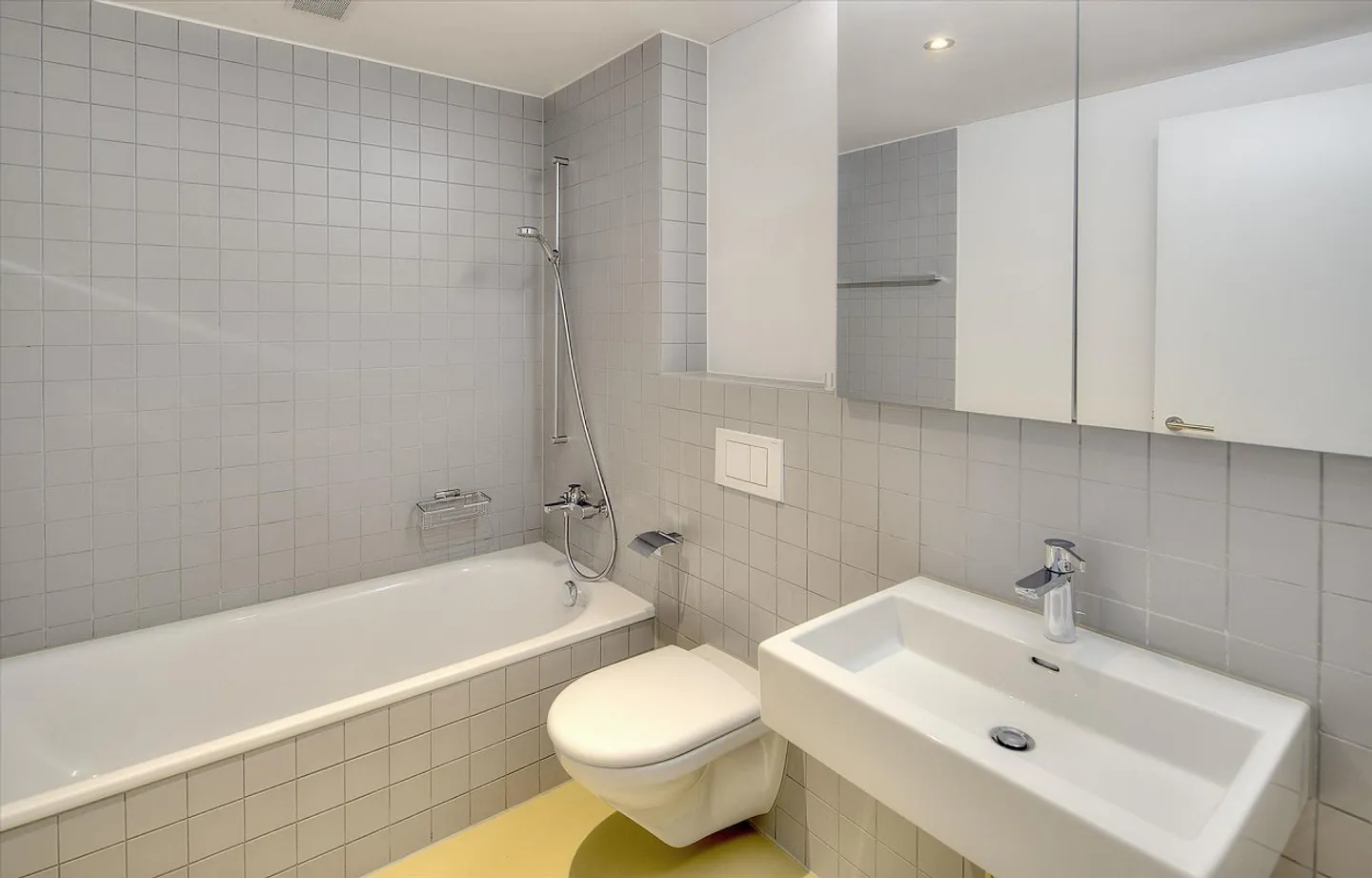 Bellissimo, moderno e spazioso attico appartamento - Foto 5 di 9