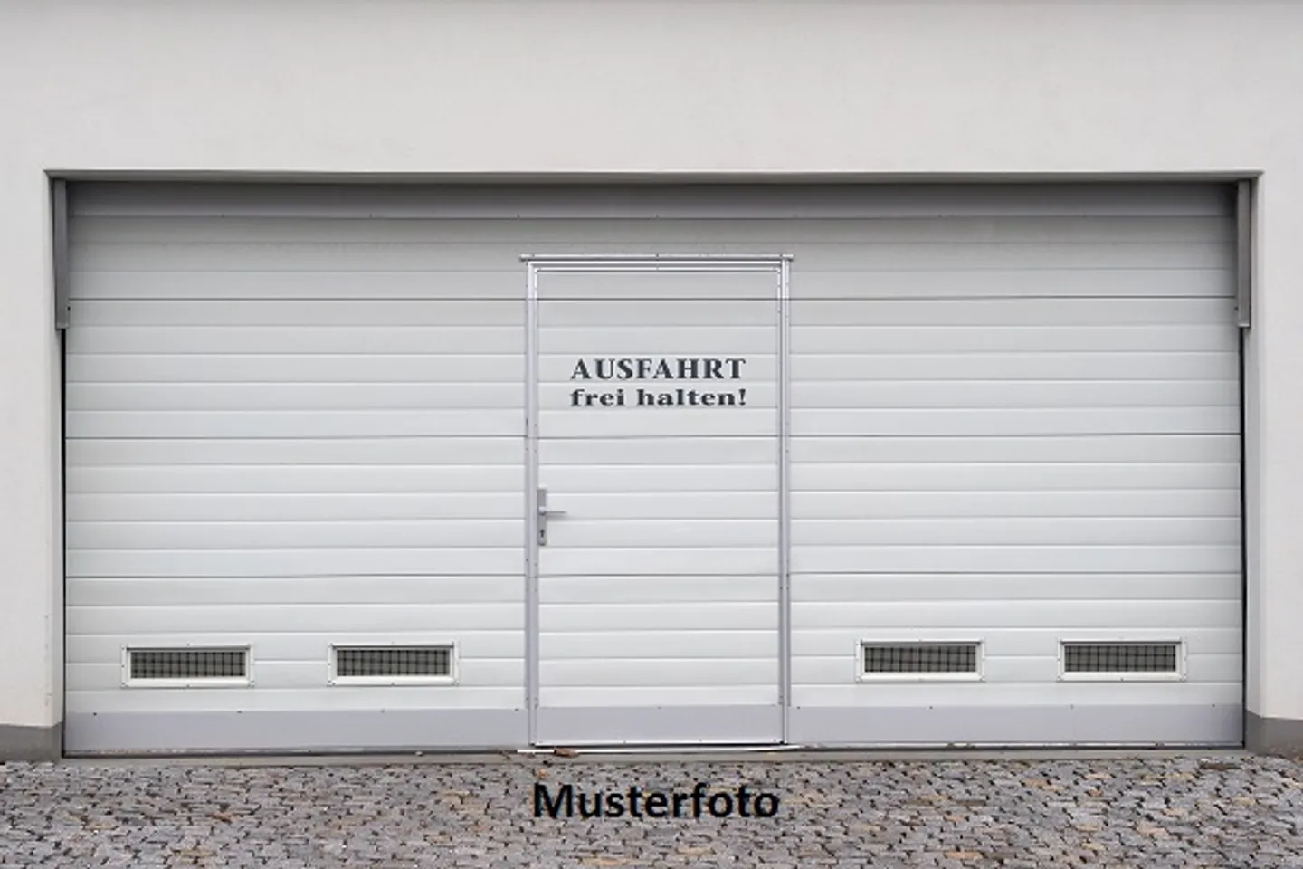 Autogarage - Foto 1 von 13