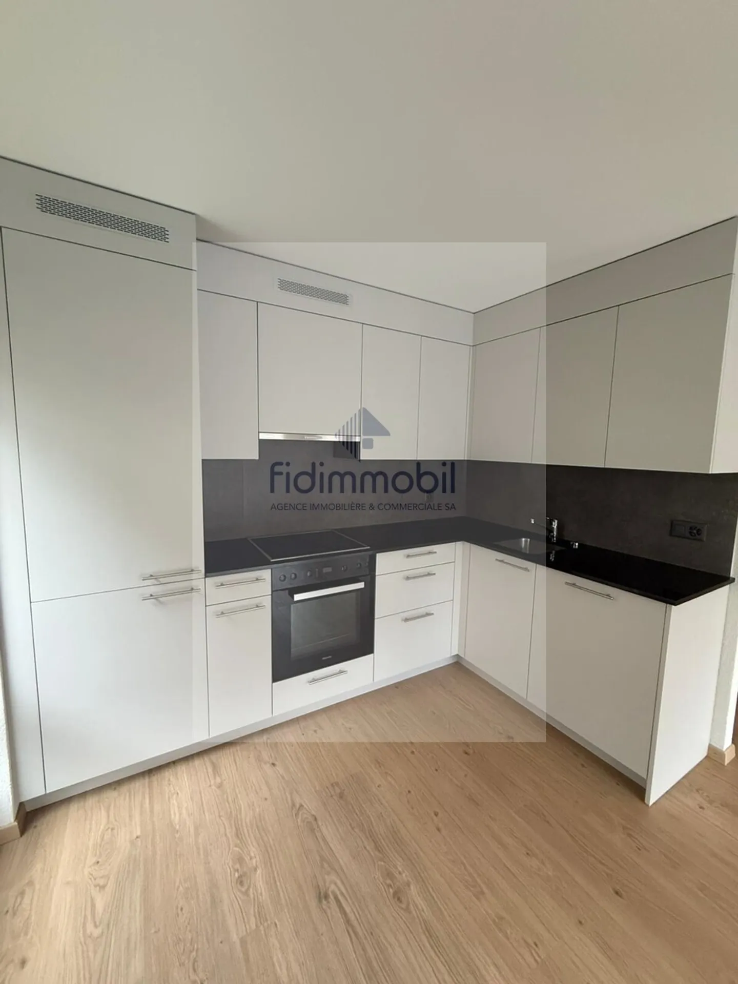 Appartement à louer - Photo 2 sur 7