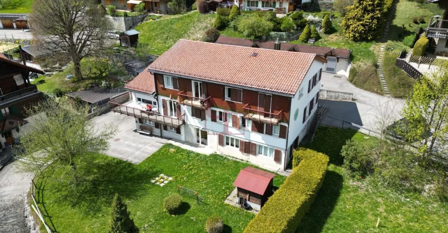 Wohngebäude - Foto 1 von 3
