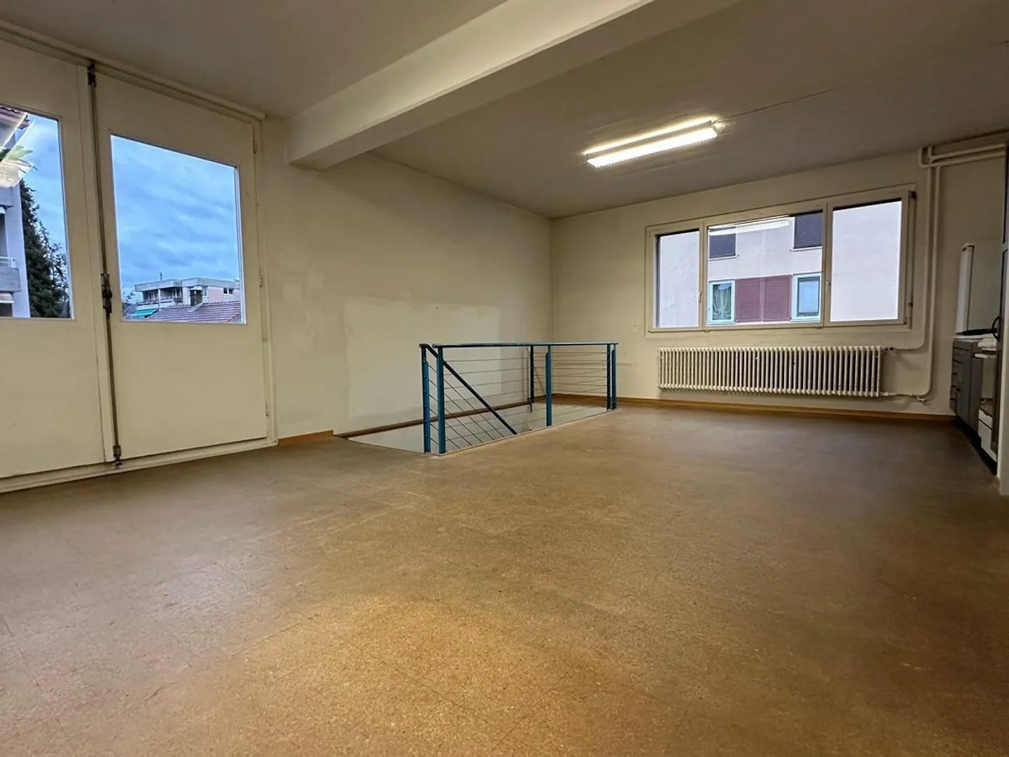 Ampie stanze per uffici/commerciali in affitto vicino a Thun! - Foto 7 di 9