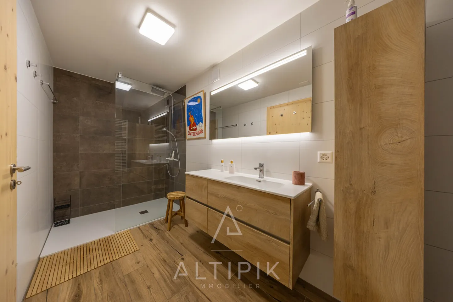 Chalet - Photo 7 of 16