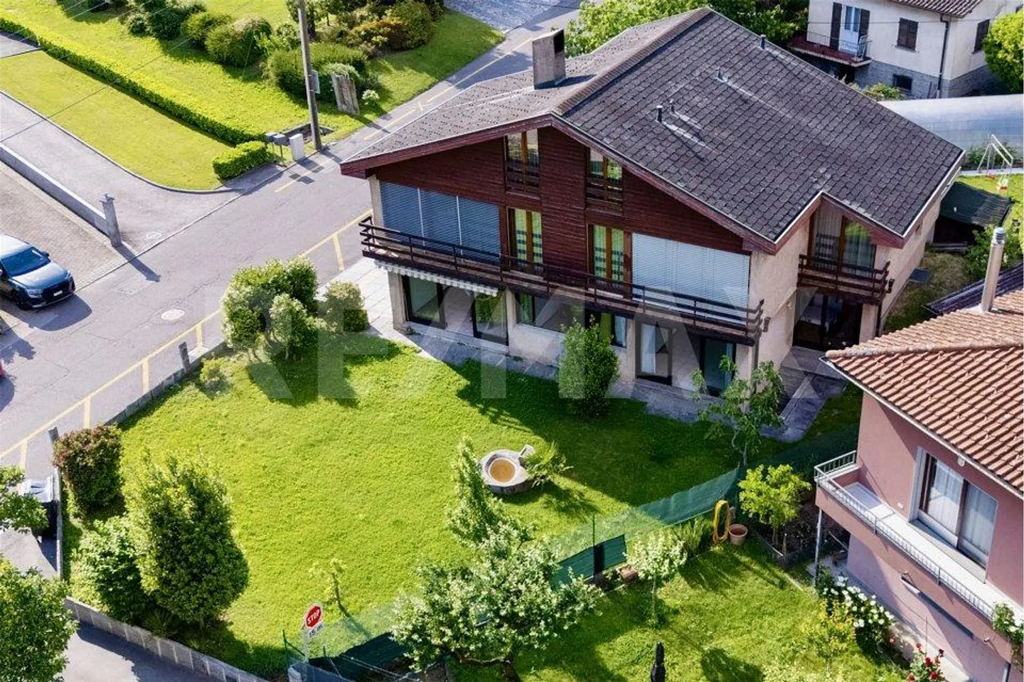 Ideales Haus zum Wohnen oder Investieren - Foto 5 von 13