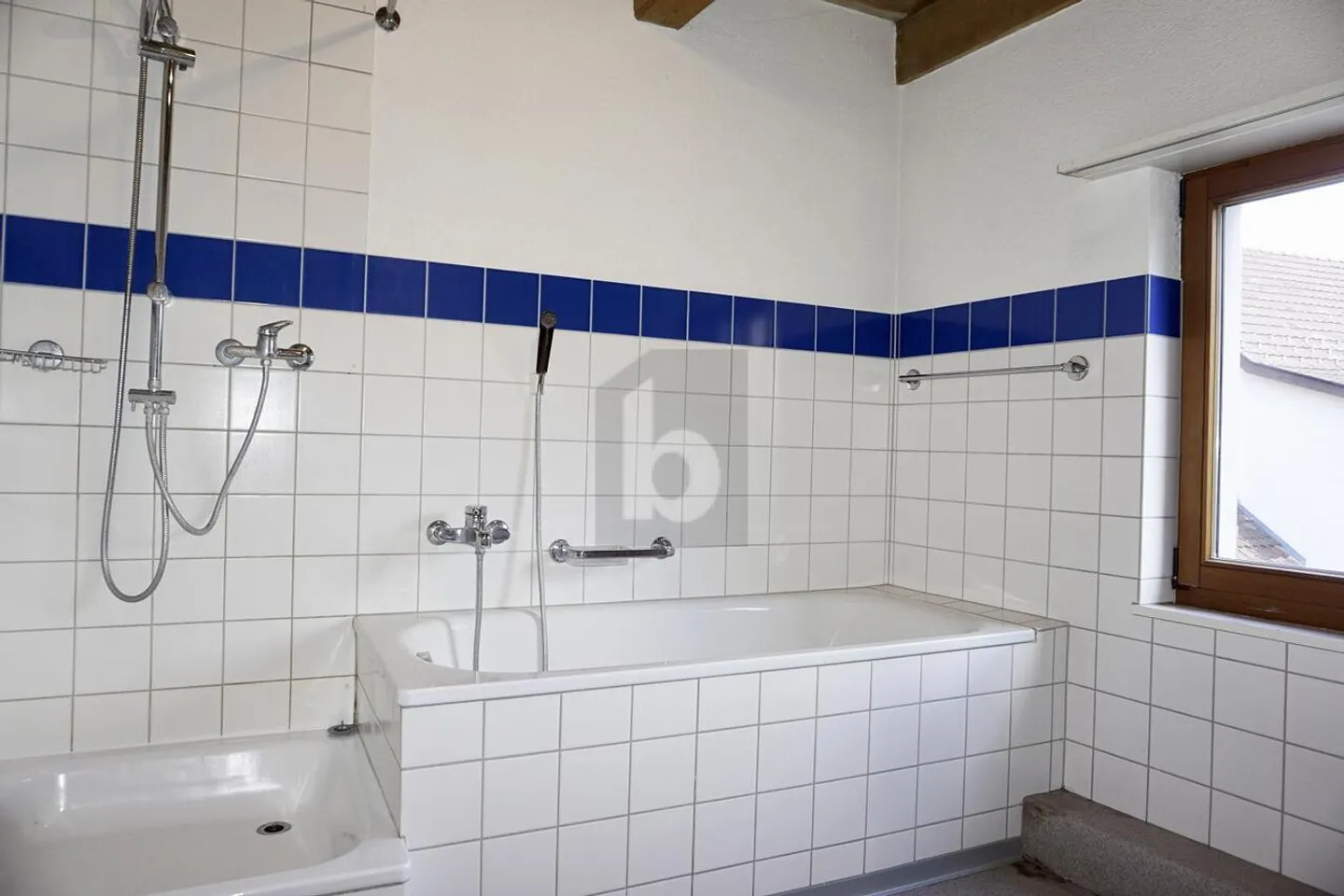 Charmantes Einfamilienhaus mit Wohnung - Foto 5 von 6