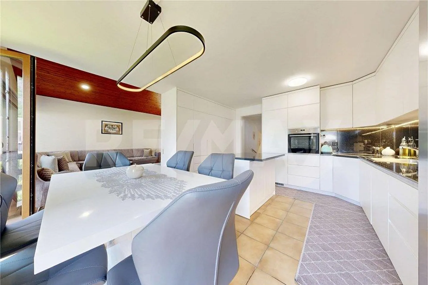 Ideales Haus zum Wohnen oder Investieren - Foto 8 von 13