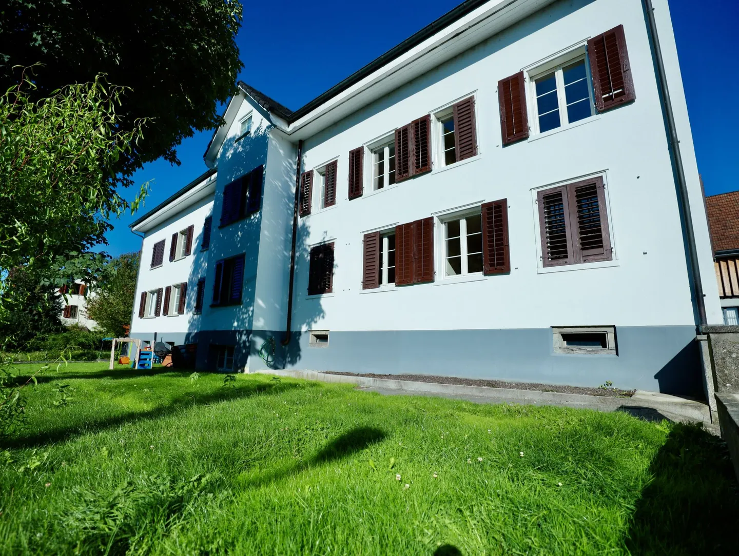 Ideale per famiglie: appartamento con giardino di 4,5 stanze - Foto 3 di 13