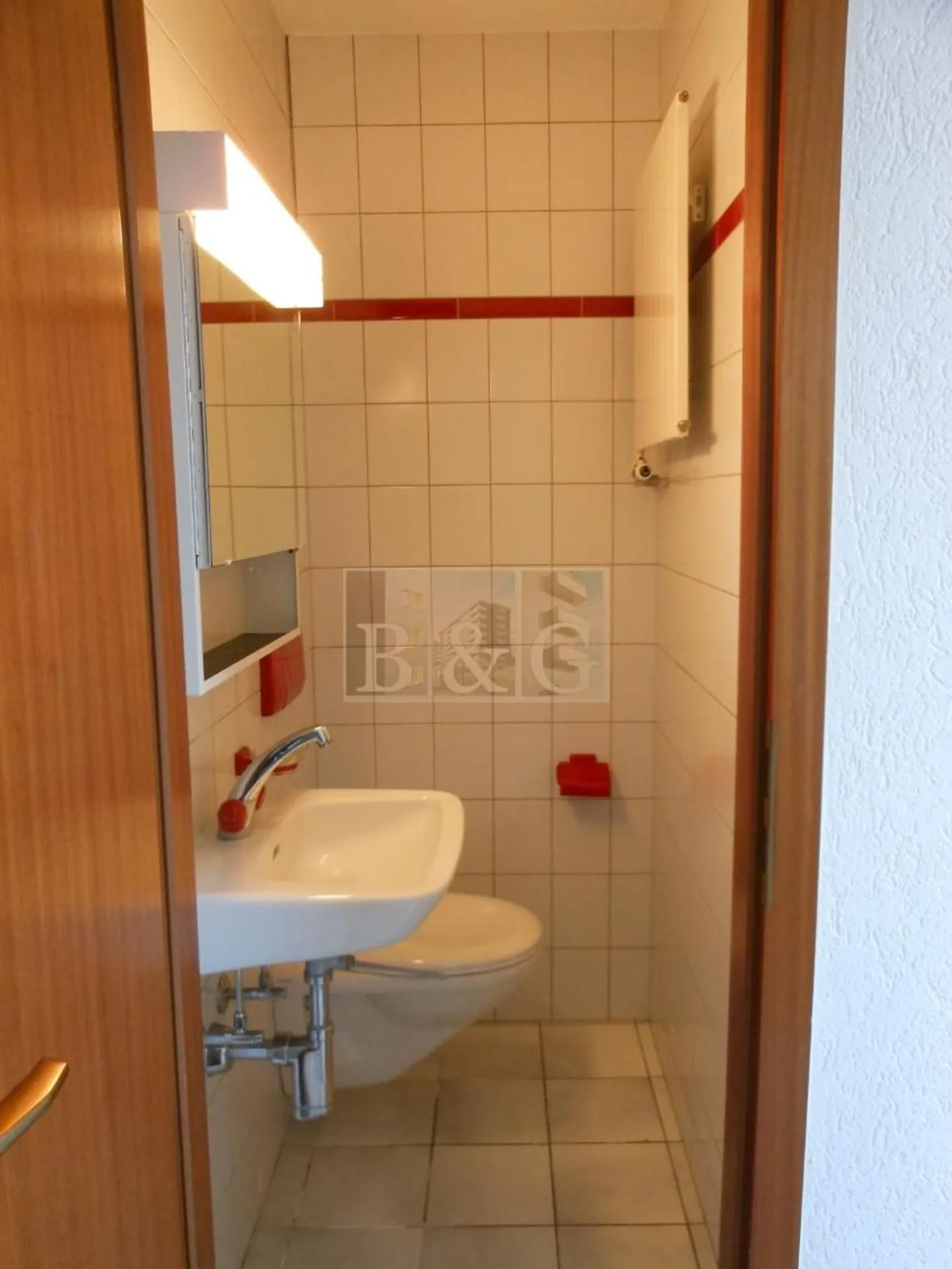 Apartment - Photo 10 of 13