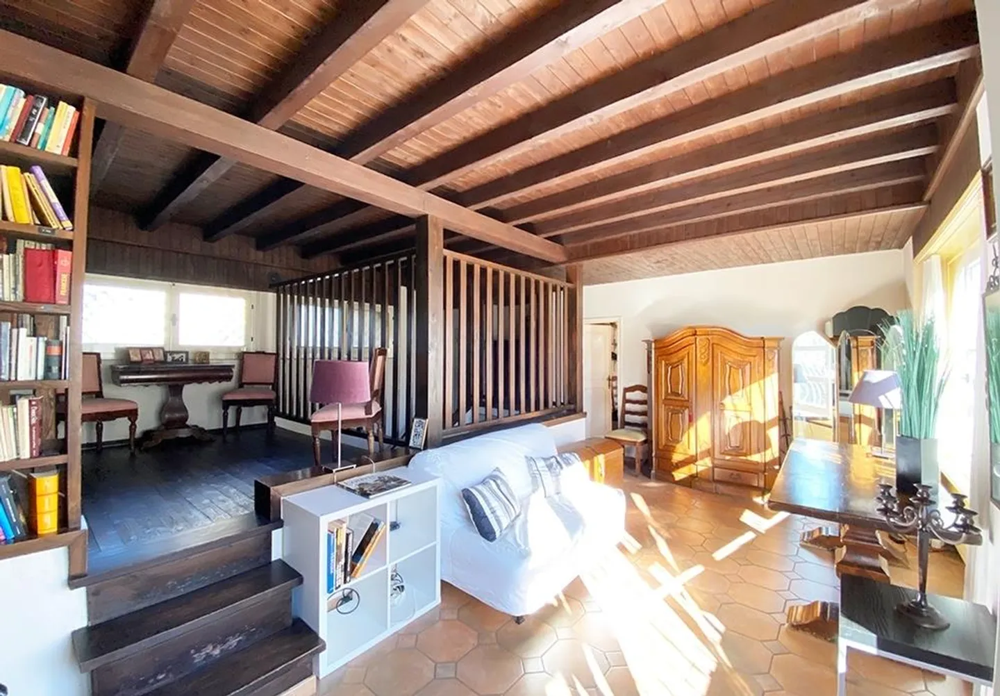VENDESI AMPIA CASA BIFAMILIARE CON GIARDINO - Foto 6 di 20