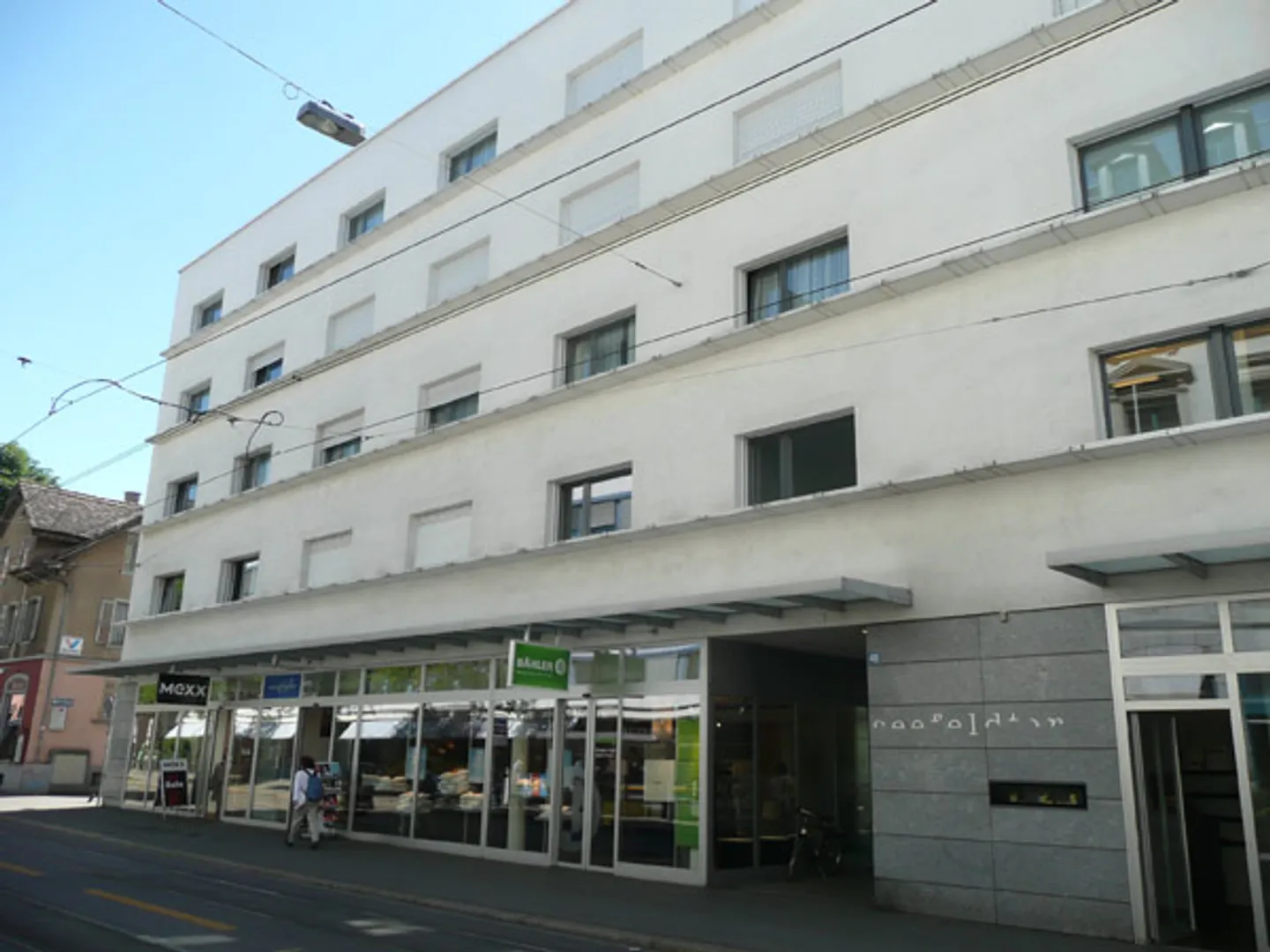 Charming Apartment in Zurich Seefeld - Photo 2 of 6