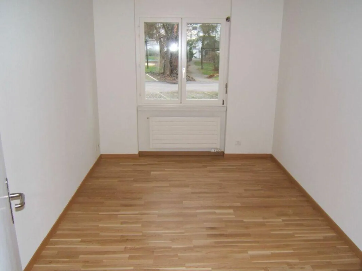 Appartamento attico spazioso in affitto - Foto 4 di 9