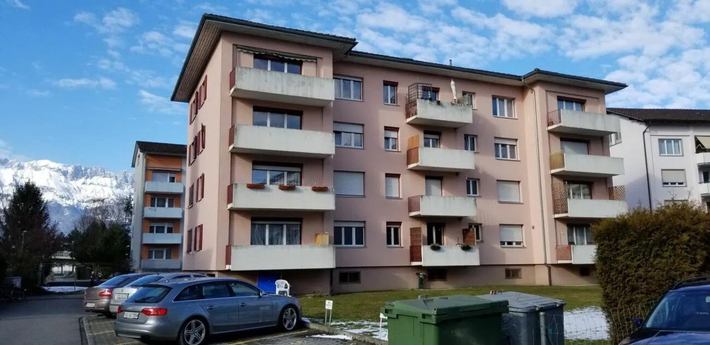 Appartamento moderno con vista montagna - Foto 1 di 10