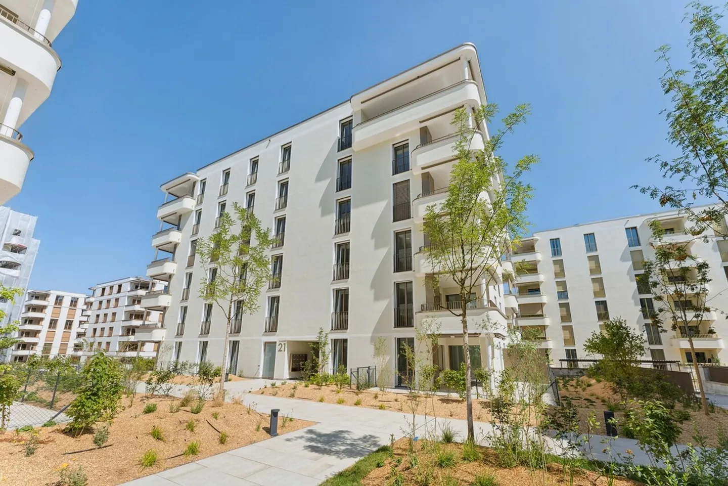 Schöne 2,5-Zimmer-Wohnung mit Terrasse - Foto 1 von 7