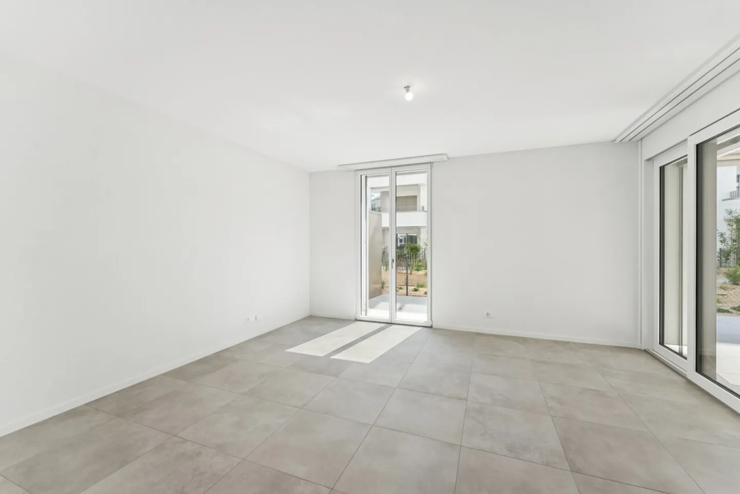 Schöne 2,5-Zimmer-Wohnung mit Terrasse - Foto 4 von 7
