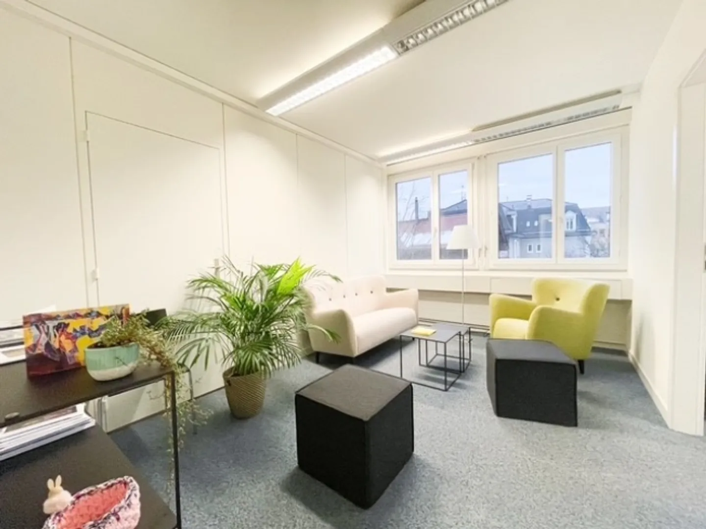 Office space for rent - Photo 3 of 10