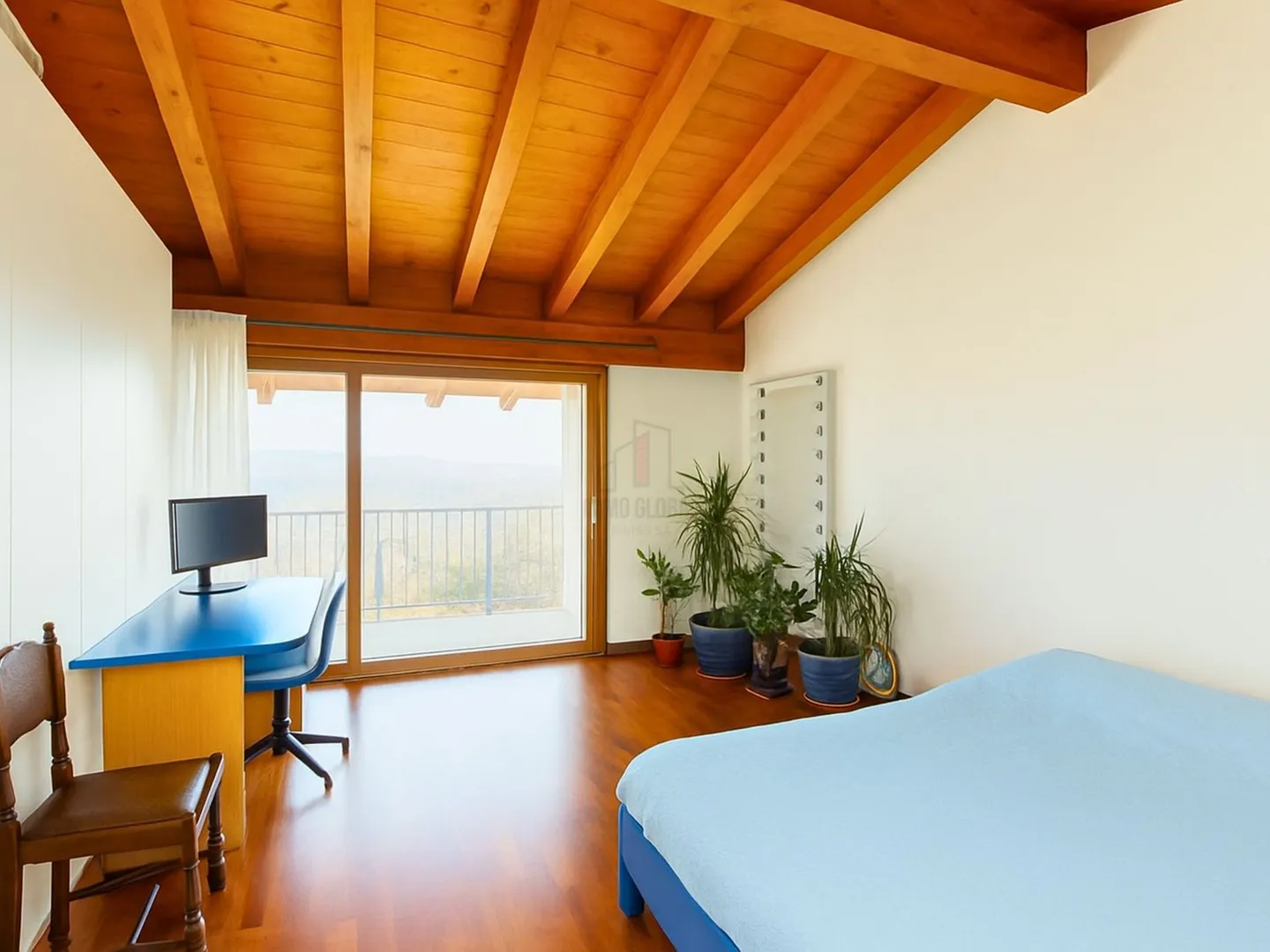 Prächtig in der Natur gelegen, wie in einem Märchen - Foto 7 von 10