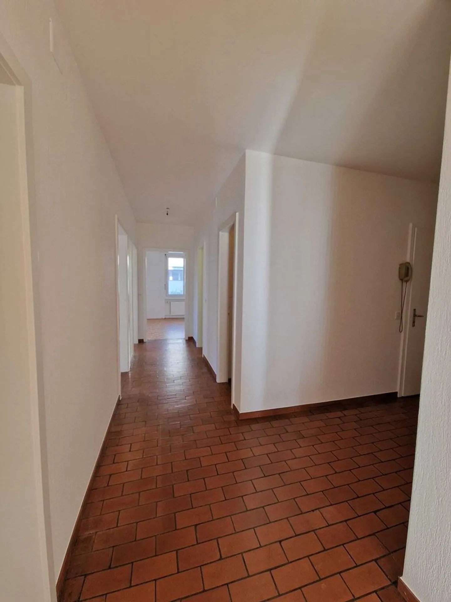 Magnifique appartement de 5 pièces au rez-de-chaussée à Zollikon - Photo 2 sur 7