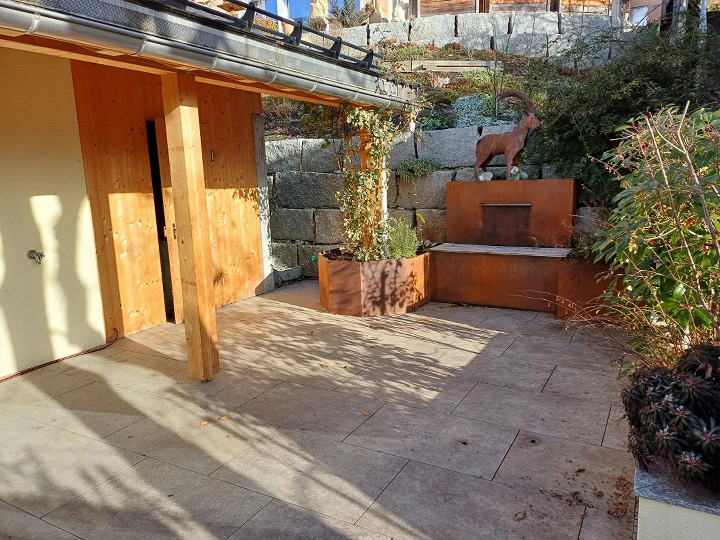 Appartement moderne avec vue sur le Beverin - Photo 1 sur 12