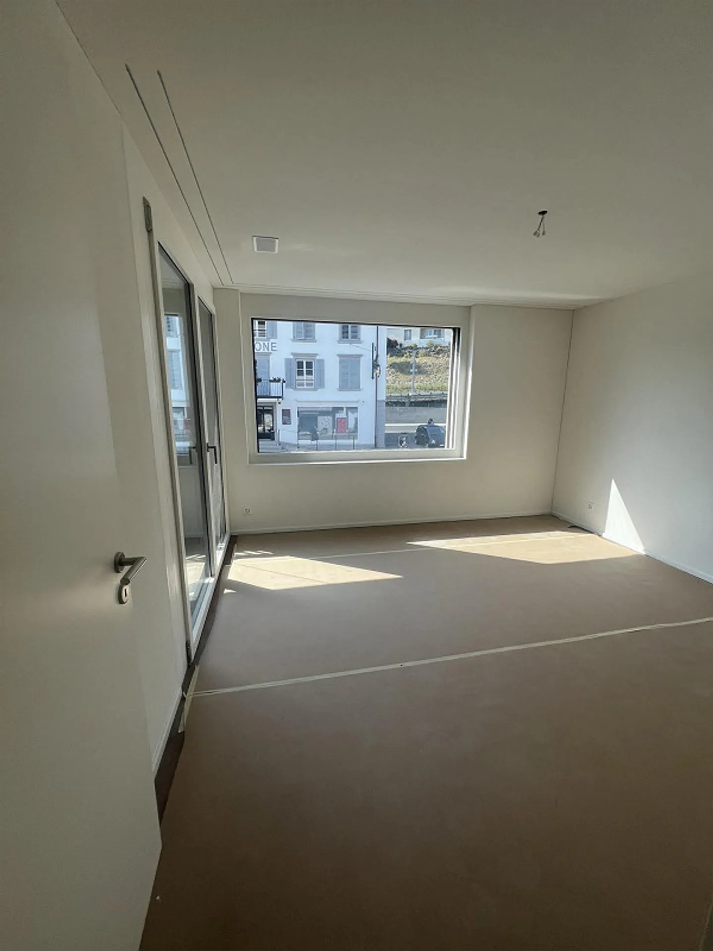 Appartement central avec vue sur les Alpes - Photo 9 sur 13