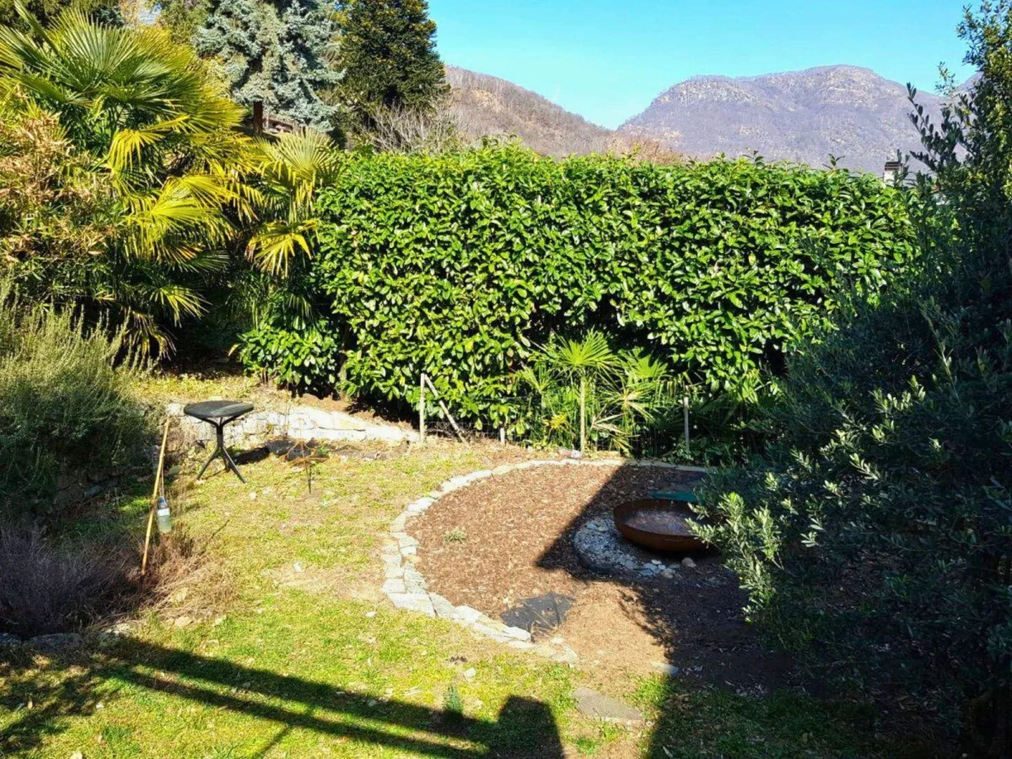 Prächtig in der Natur gelegen, wie in einem Märchen - Foto 9 von 10