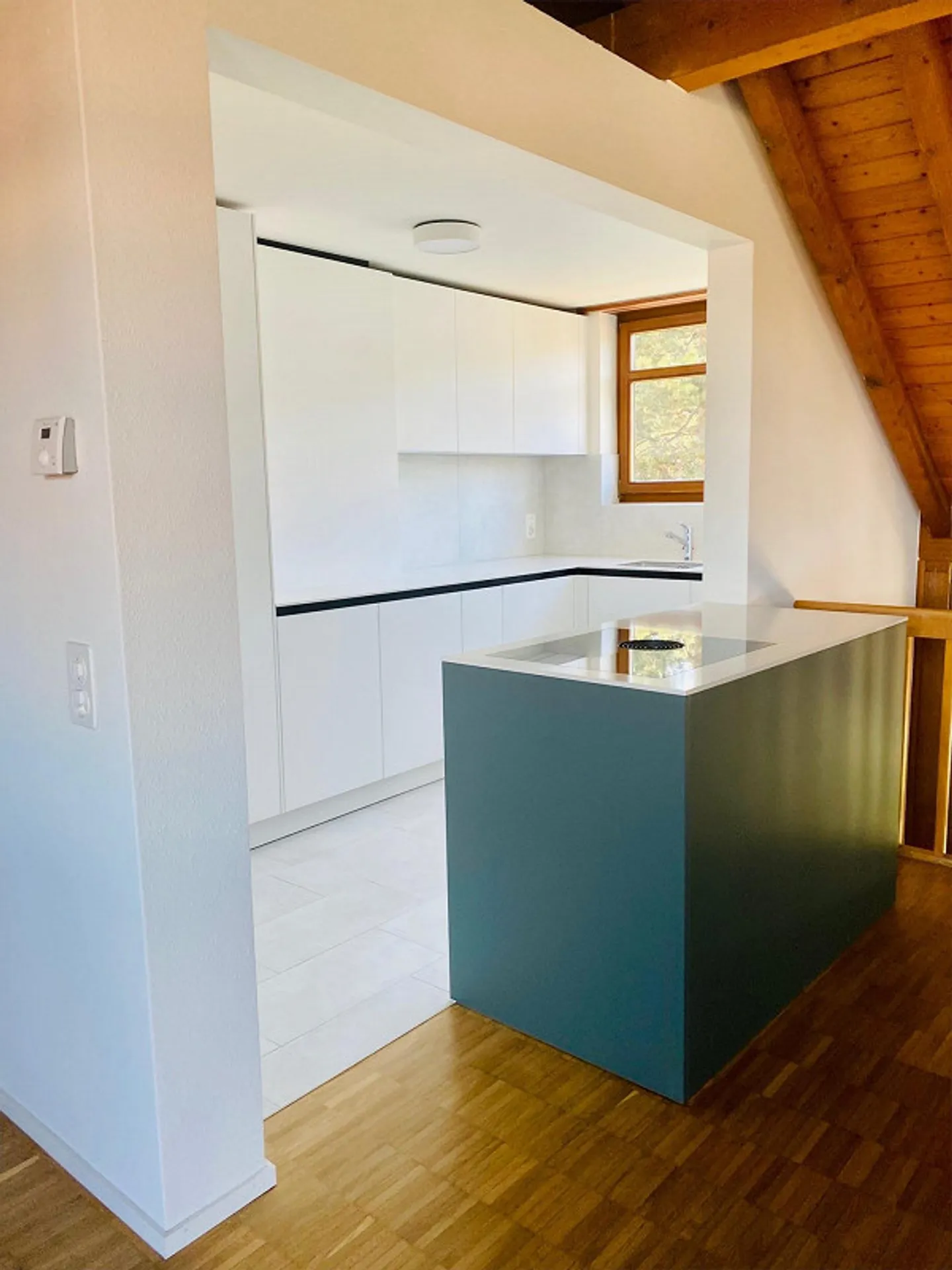 Appartamento duplex ristrutturato con molto fascino - Foto 3 di 9