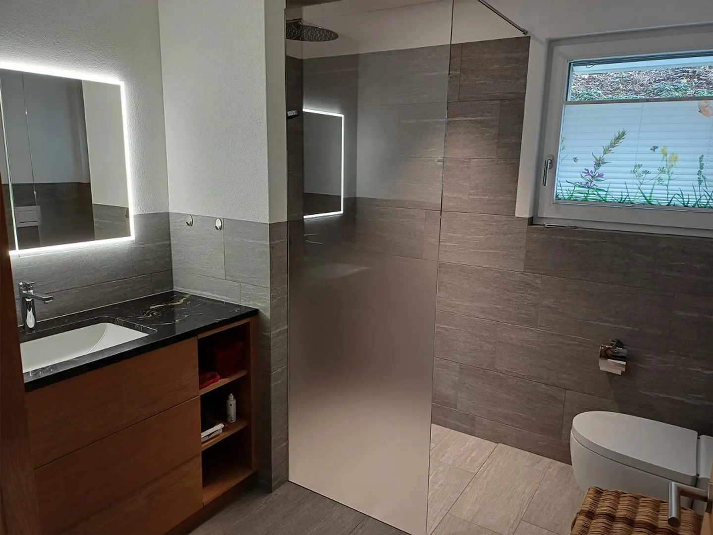 Appartement moderne avec vue sur le Beverin - Photo 5 sur 12