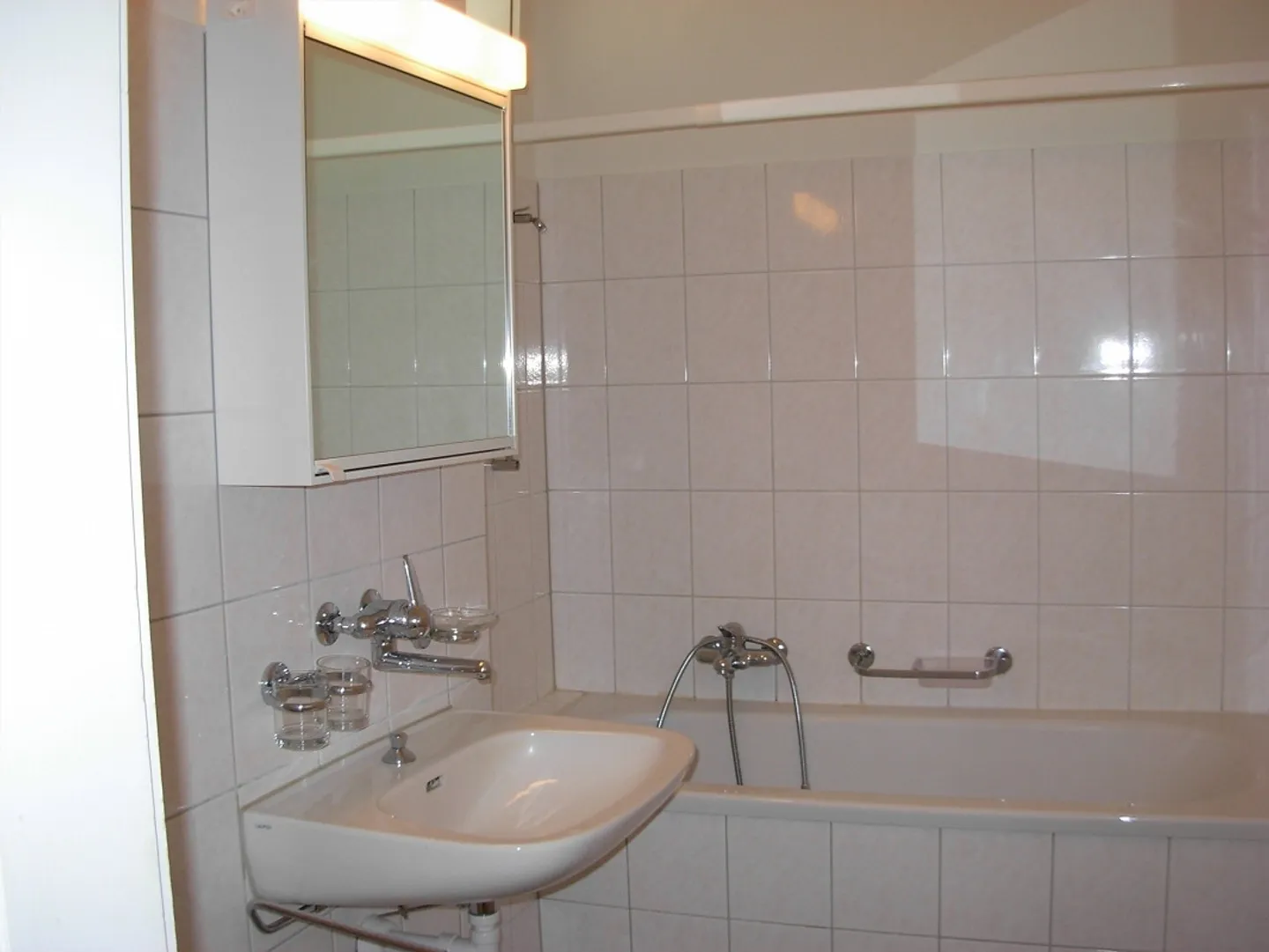 Appartement 2.5 pièces en emplacement central - Photo 5 sur 5