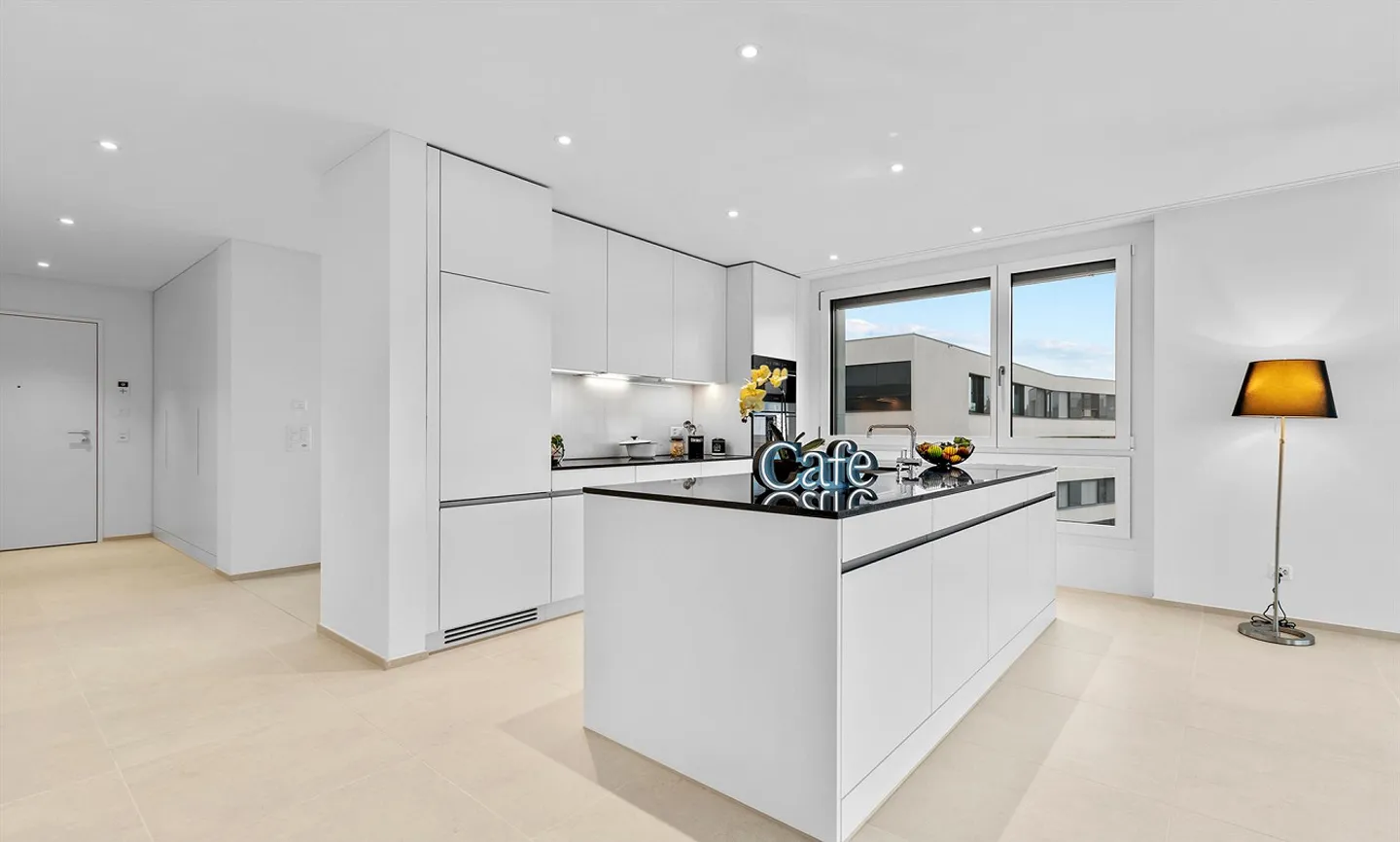 Ensoleillé, lumineux et ultra moderne - Appartement 3.5 pièces 8.17 - Photo 4 sur 12