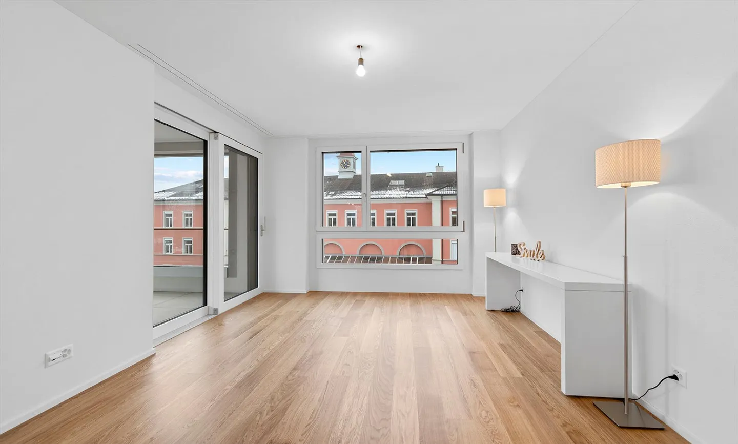 Ensoleillé, lumineux et ultra moderne - Appartement 3.5 pièces 8.17 - Photo 7 sur 12