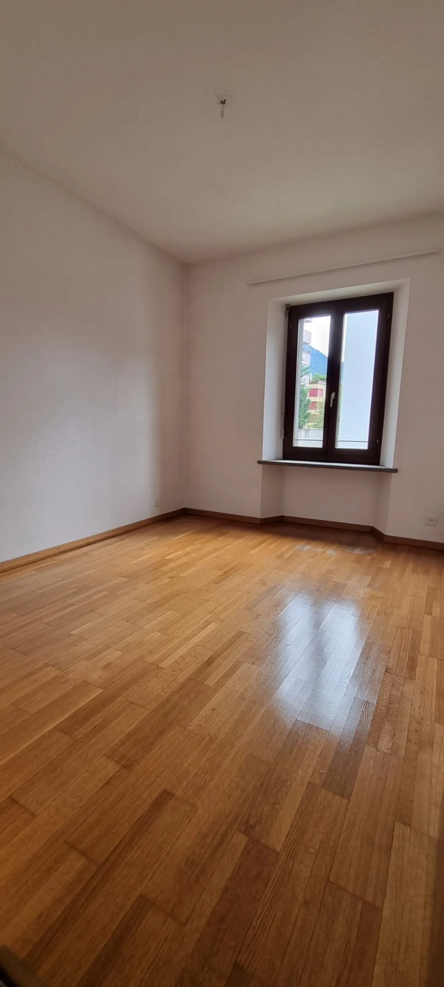 Appartamento 3,5 locali in villa a Muralto - Foto 3 di 10
