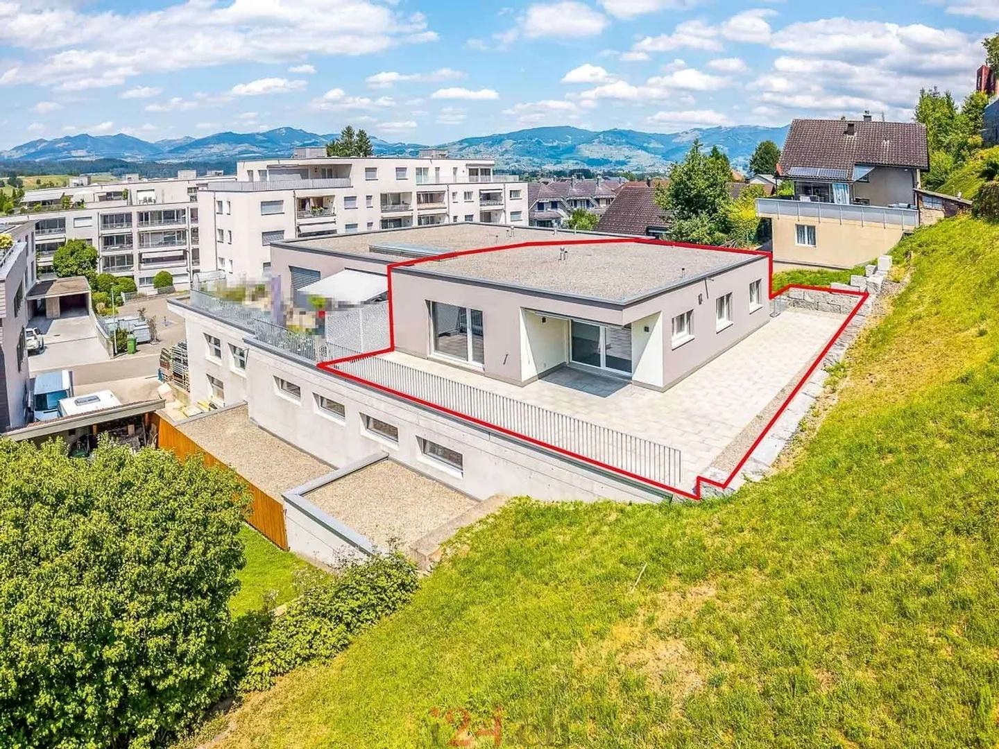 Helle 4.5 Zi.-Attika-Wohnung mit  viel Privatsphäre an guter Lage - Foto 1 di 10