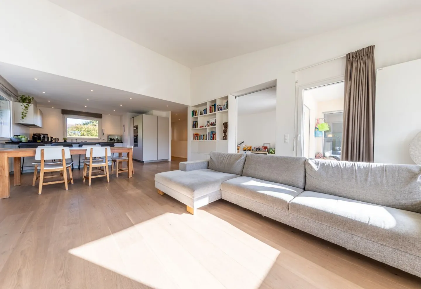 Einfamilienhaus mieten - Foto 3 von 12