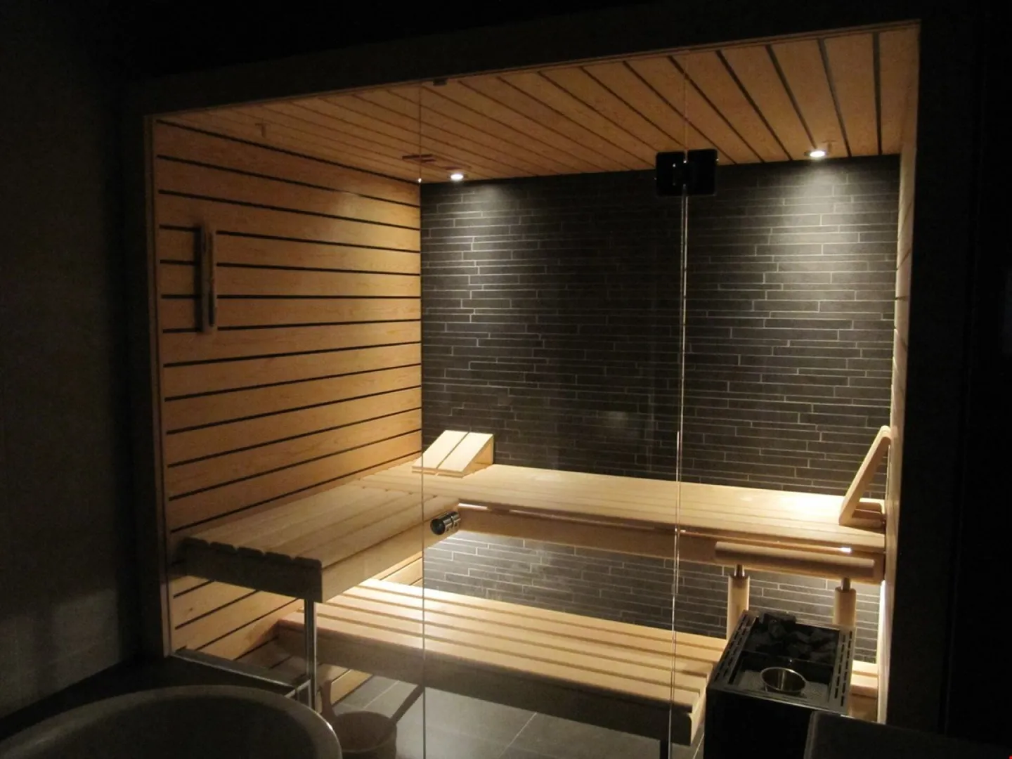 Appartement de 4,5 pièces avec haut standard et sauna - Photo 3 sur 13