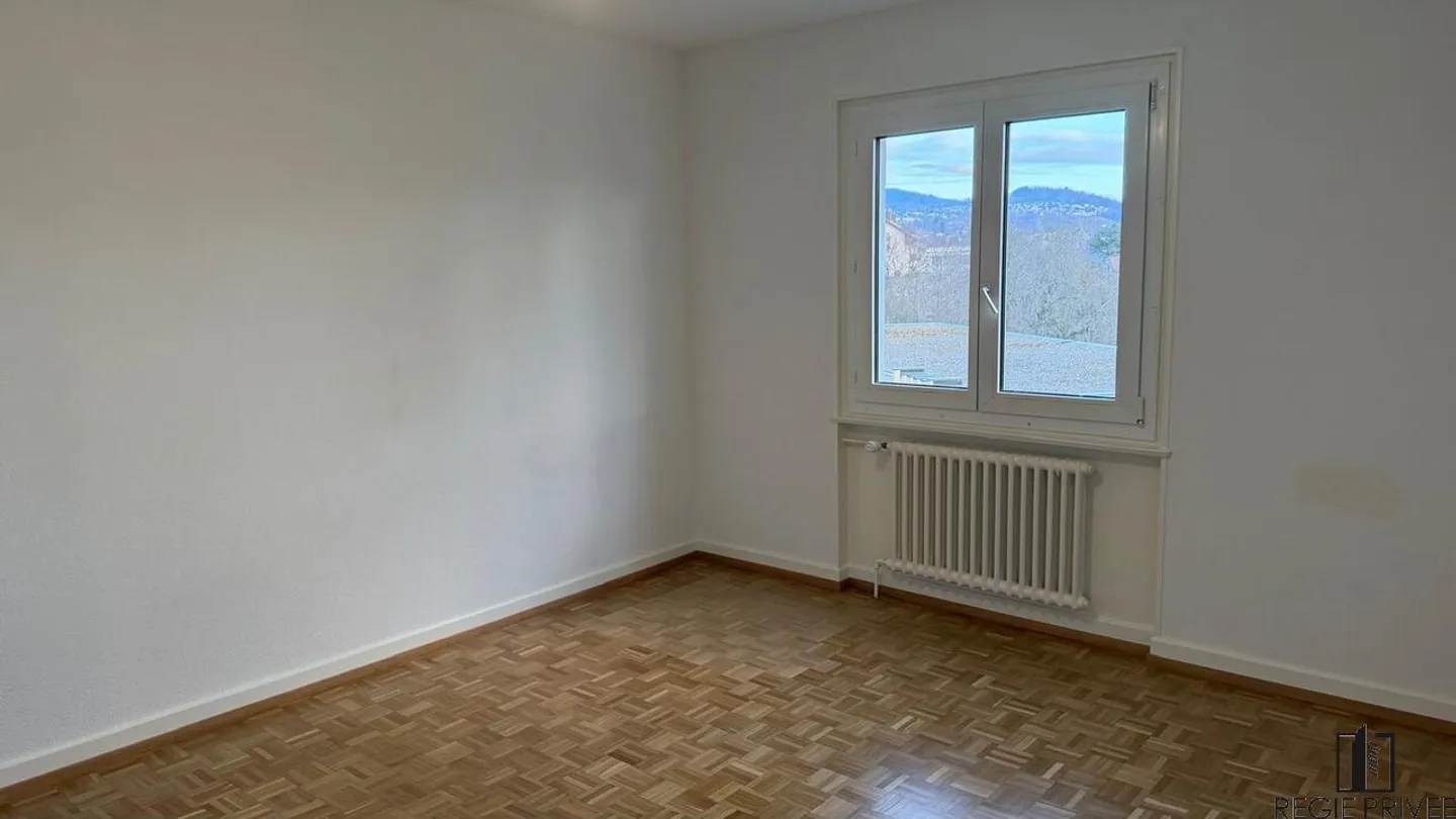 Appartamento di 3,5 stanze al 1° piano - Foto 4 di 6